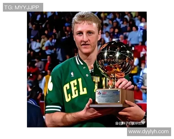 从球员数据与关键表现角度全面剖析谁才是真正值得荣膺赛季MVP的人选 从球员数据与关键表现角度全面剖析谁才是真正值得荣膺赛季MVP的人选